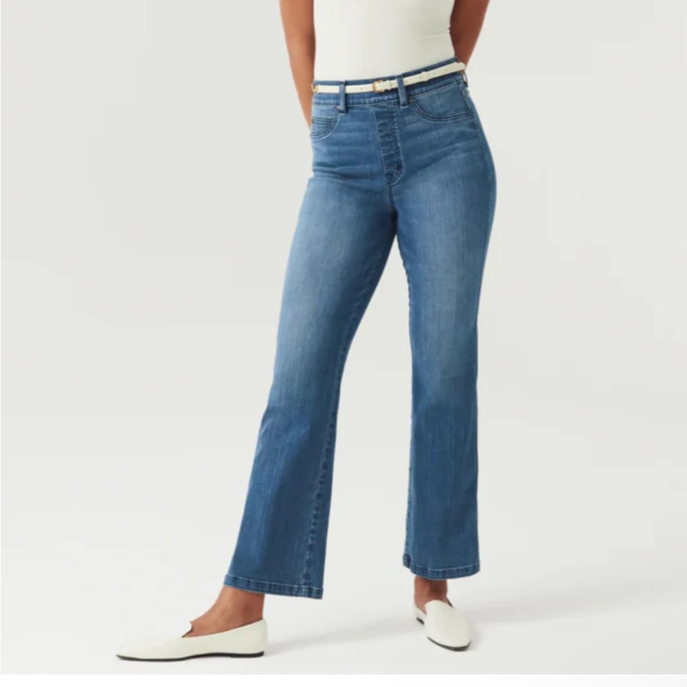 Spanx Denim Cropped Kick Flare Pant Vintage Indigo Blue Size Medium Style 20541R